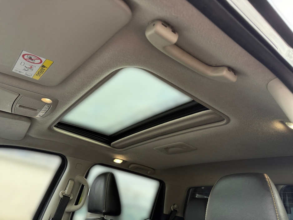 2019 Nissan Navara 2.3 DCI N-GUARD AUTO**NO VAT**31/12/19**FULL BODY KIT**NEW MODEL**MINT**FSH** €25,950