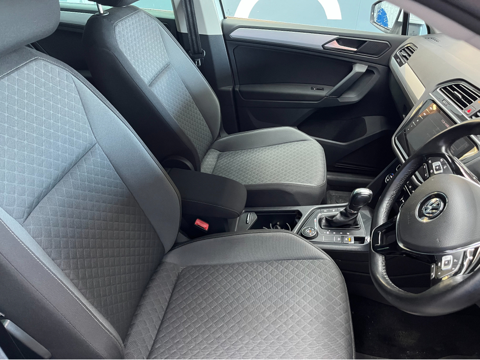 2019 Volkswagen Tiguan €26950! 2019 VOLKSWAGEN TIGUAN TDI 4MOTION COMFORTLINE 2.0 AUTOMATIC / CRUISE CONTROL / REVERSE CAMERA €26,950