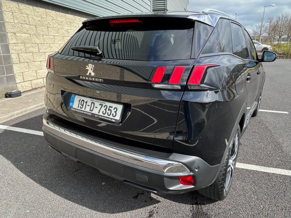 2019 Peugeot 3008 - image 6