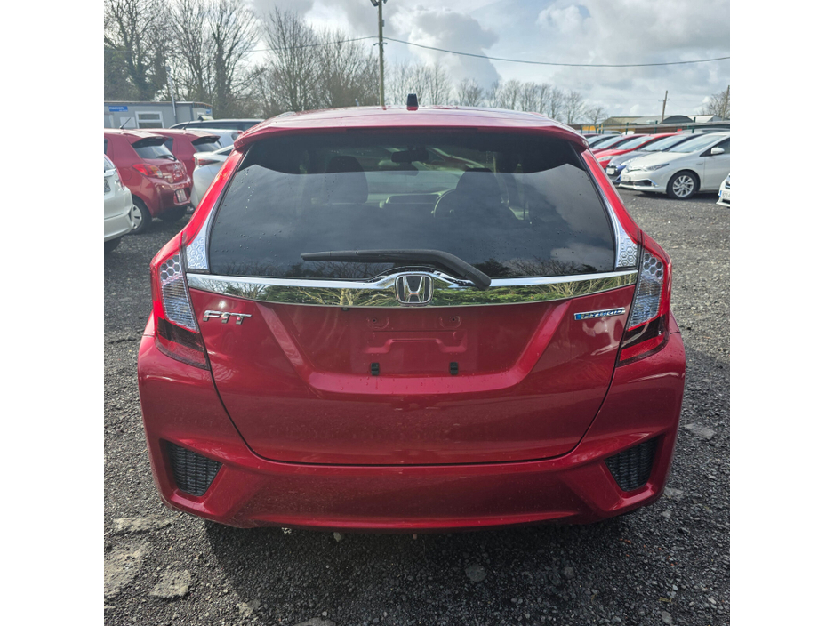 2016 Honda Fit - image 8