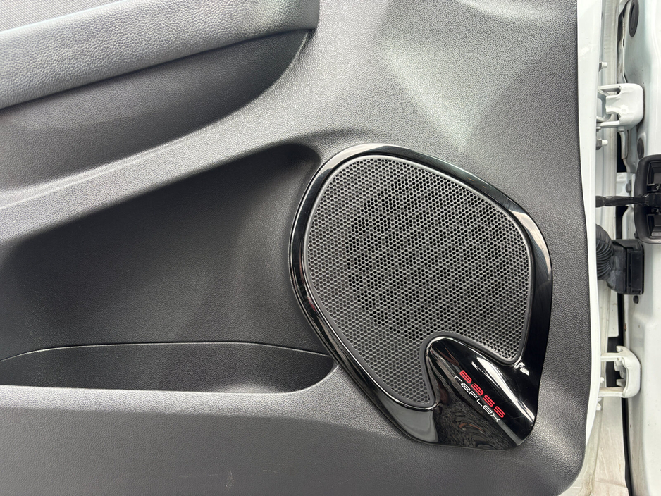 2019 Renault Clio - image 22