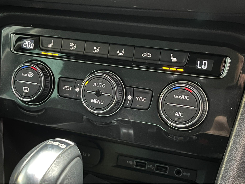 2018 Volkswagen Tiguan €24950! 2018 VW TIGUAN 2.0 TDI AUTOMATIC 4 MOTION HEATED LEATHER SEATS FRONT & REAR - CRUISE CONTROL - CARPLAY/ANDROID AUTO - REVERSE CAMERA - MEMORY SEATS - HEADS UP DISPLAY - €24,950