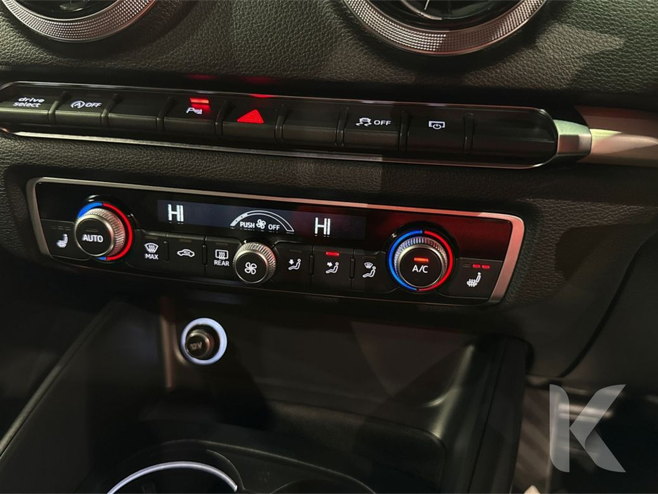 2020 Audi A3 1.4 AUTOMATIC - S-LINE - ALLOY WHEELS - MULTI FUNCTION STEERING WHEEL - CRUISE CONTROL - ELECTRIC SEATS - HEATED SEATS - REVERSE CAMERA €25,950