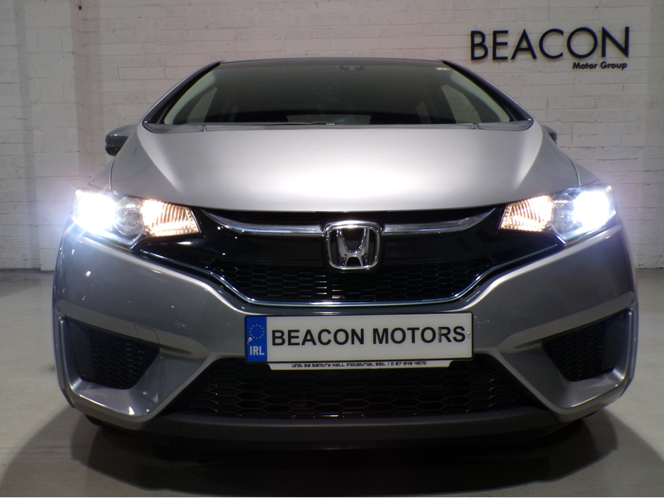 2016 Honda Fit **ONLY 21,000 MILES**HONDA FIT HYBRID S-TYPE**FANTASTIC CONDITION**FULL SAFETY PACK**COLOUR CAMERA**APPLE CAR-PLAY AND ANDROID AUTO**CRUISE CONTROL**ACTIVE BRAKING SYSTEM**FULL SAFETY PACK**HONDA MAGI €11,900