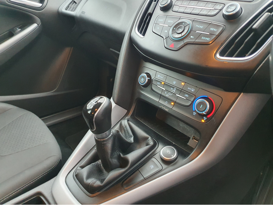 2016 Ford Focus ZETEC 1.0 ECOBOOST (NCT 05/26) €9,995