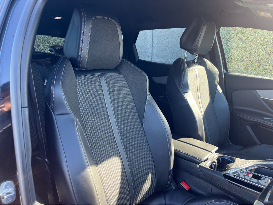 2024 Peugeot 3008 - image 10