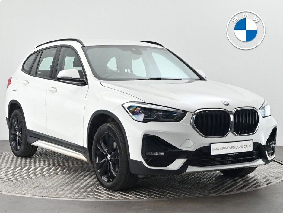 2022 BMW X1 sDrive18i Sport €32,900