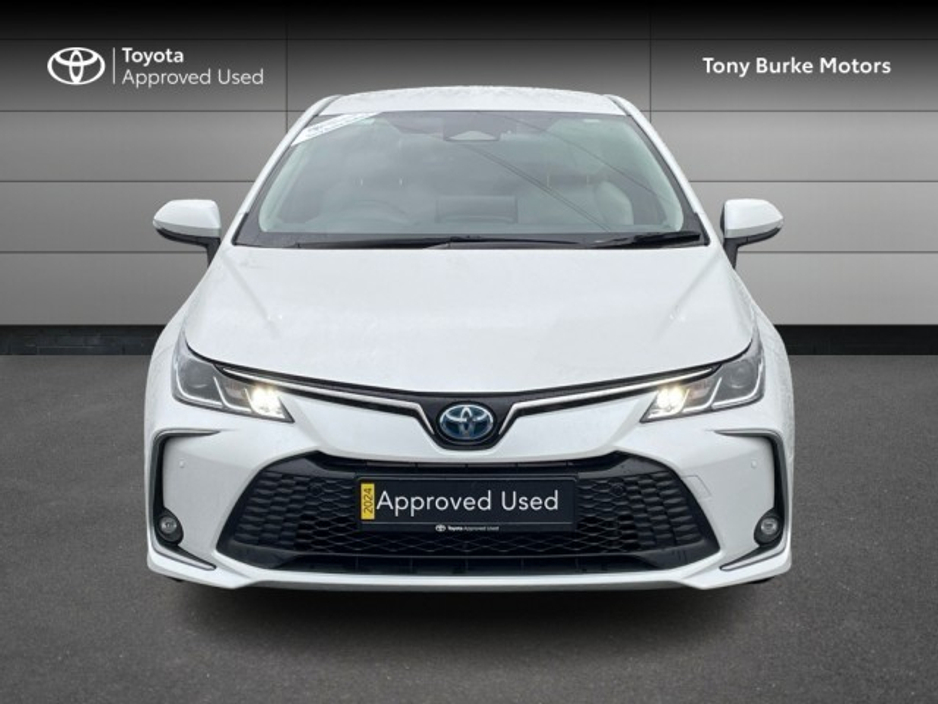 2024 Toyota Corolla Saloon - Top Spec SOL Edition - 1.8 Hybrid - Automatic - 1 Owner - 1 Free Service @ 45,000km // Remote Central Locking // Front Electric Windows // Rear Electric Windows // Electric Mirrors // Heated €33,699