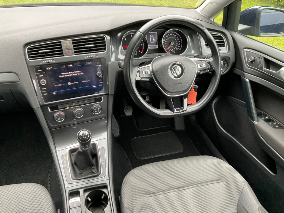 2019 Volkswagen Golf - image 17