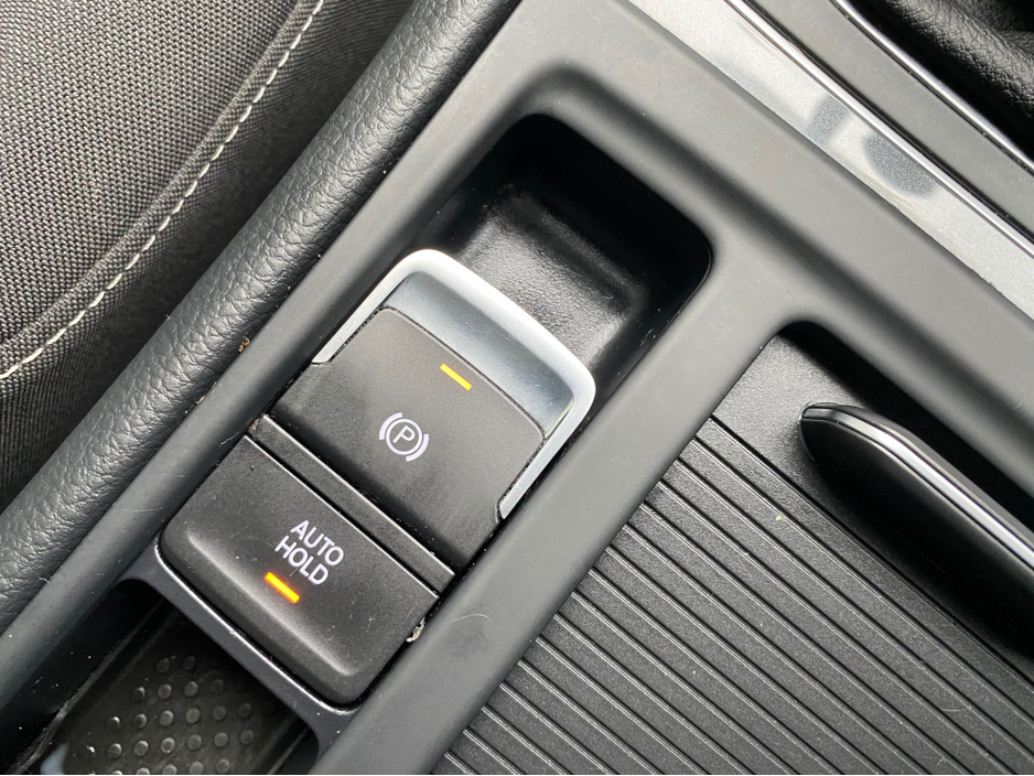 2019 Volkswagen Golf - image 22