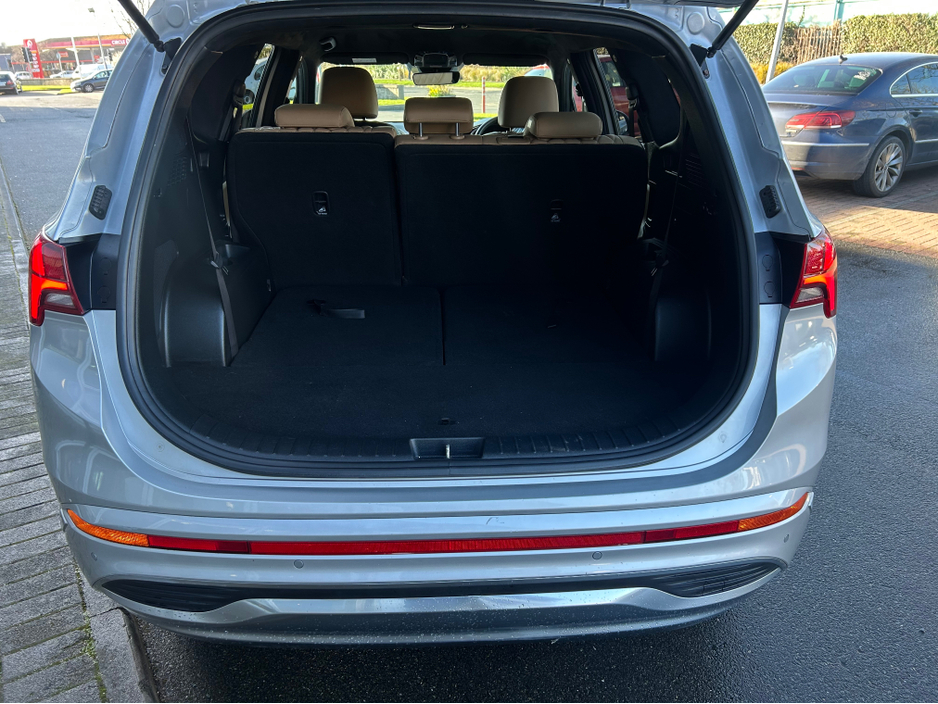 2022 Hyundai Santa Fe - image 17