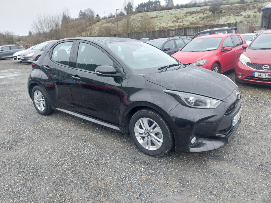 2023 Toyota Yaris 1.5 HYBRID LUNA 4DR AUTO €17,500