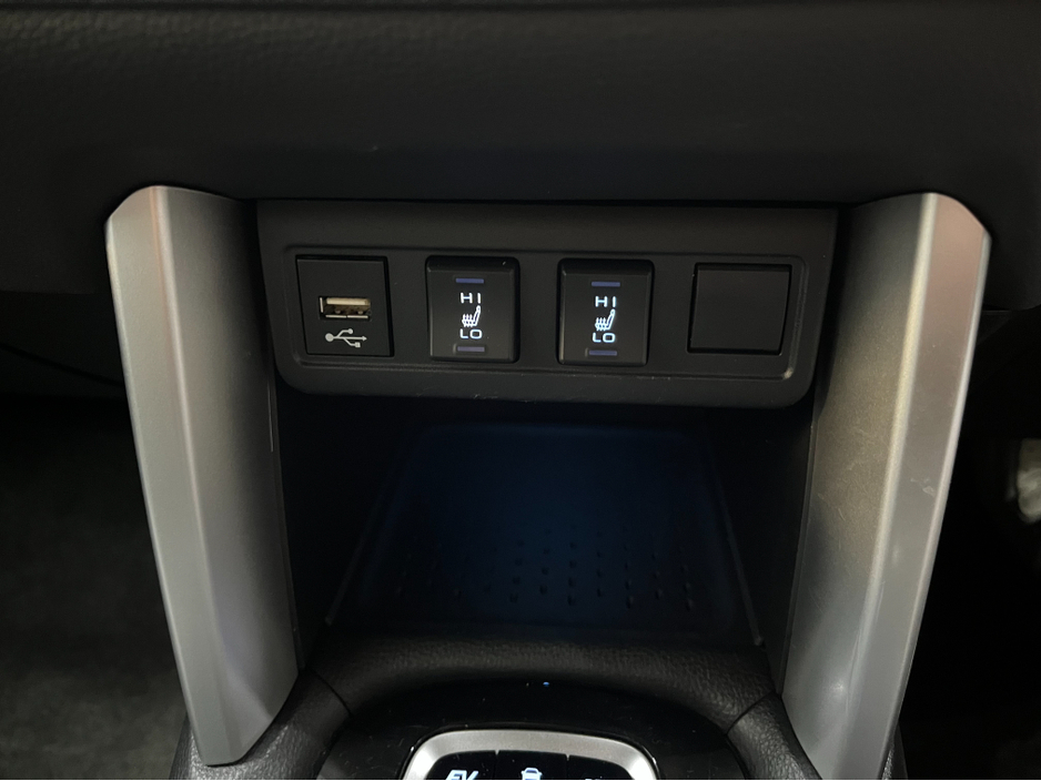 2023 Toyota Corolla - image 20