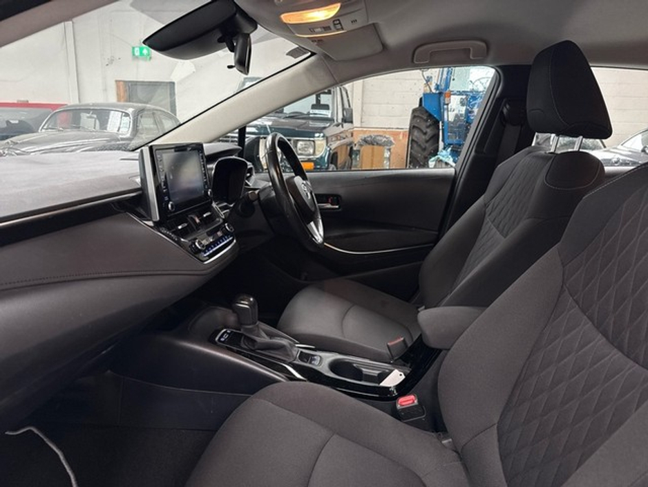 2022 Toyota Corolla - image 6