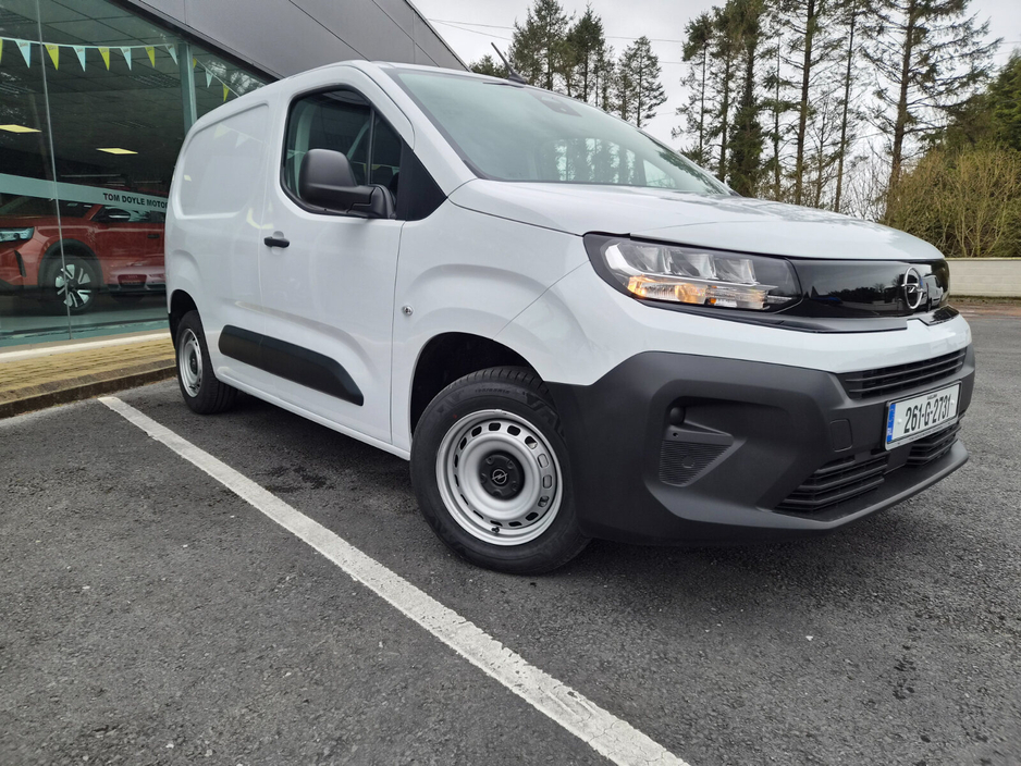 2026 Opel Combo - image 2