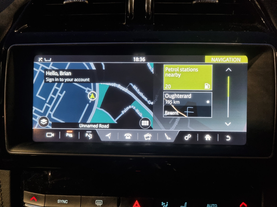 2019 Jaguar F-Pace - image 12