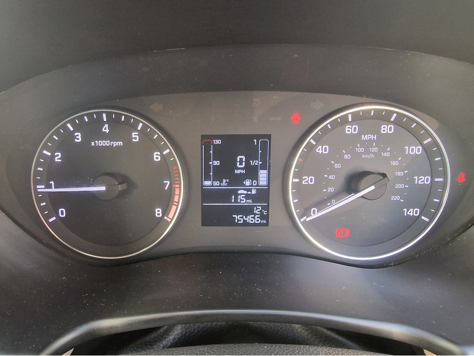 2015 Hyundai i20 - image 19