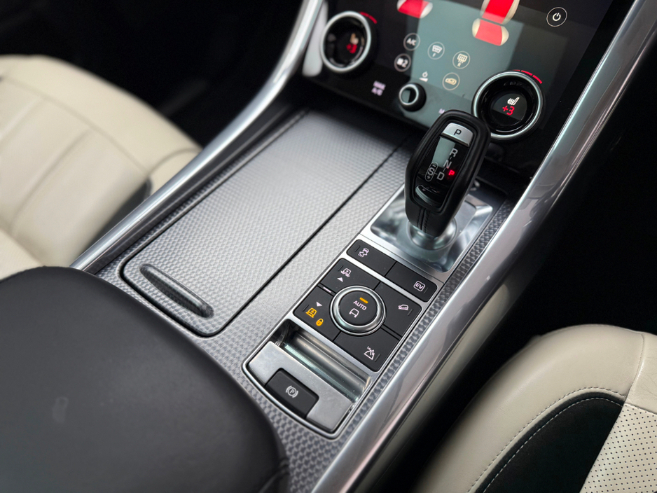 2020 Land Rover Range Rover Sport HSE DYNAMIC P400E €44,990