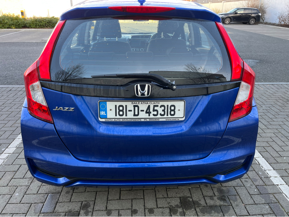 2018 Honda Jazz - image 6