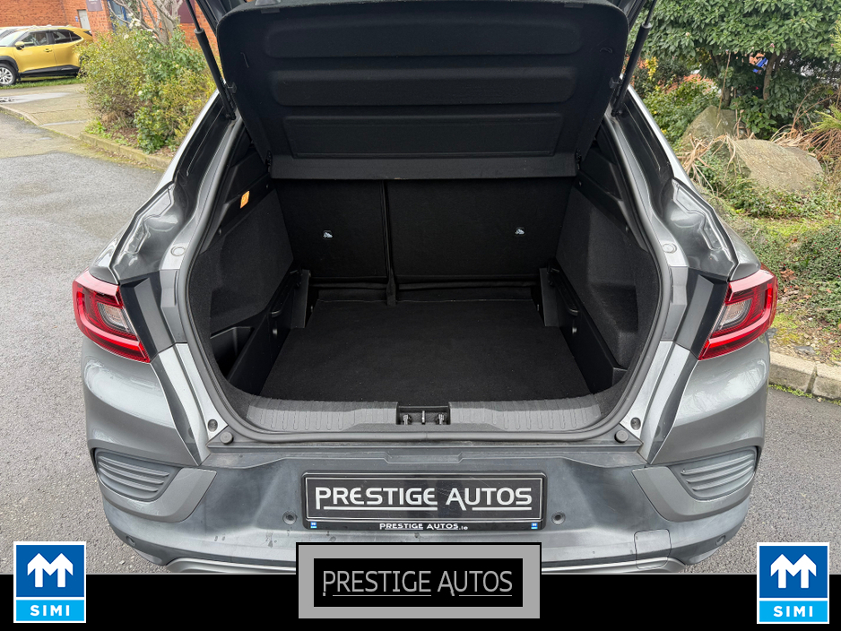 2023 Renault Arkana - image 12