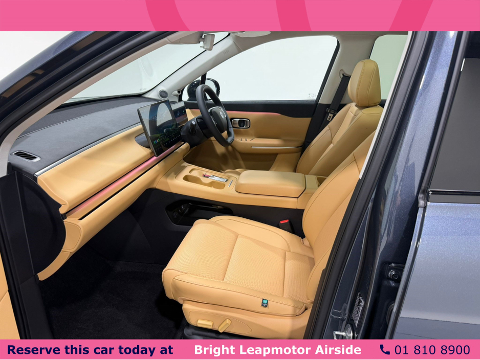 2026 Leapmotor C10 - image 16