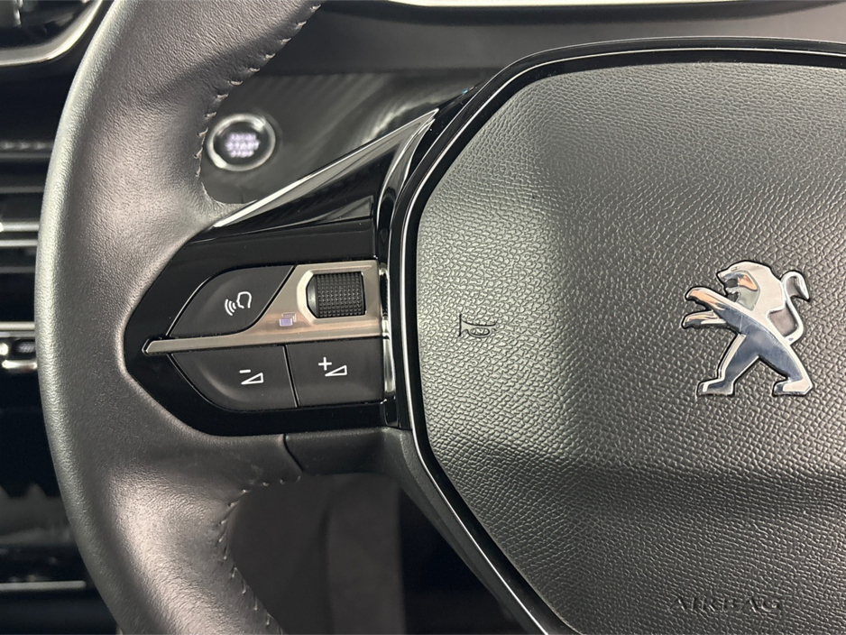 2022 Peugeot 2008 - image 22