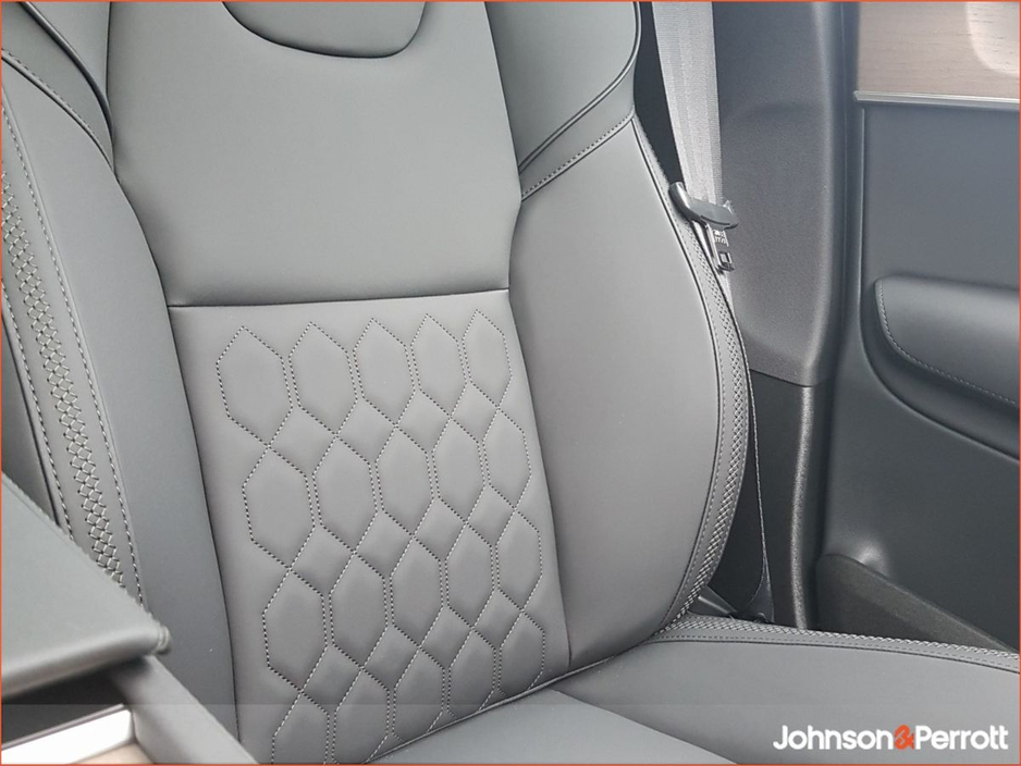 2025 Volvo XC90 - image 15