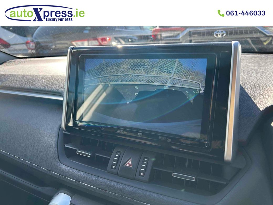 2022 Toyota Rav4 - image 4