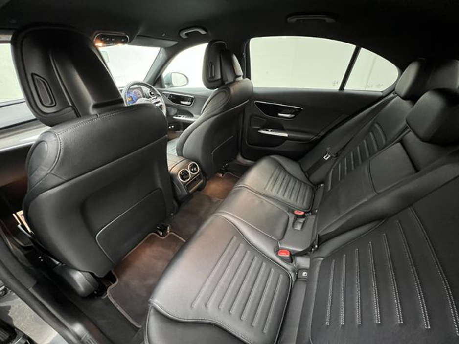 2022 Mercedes-Benz C Class - image 12