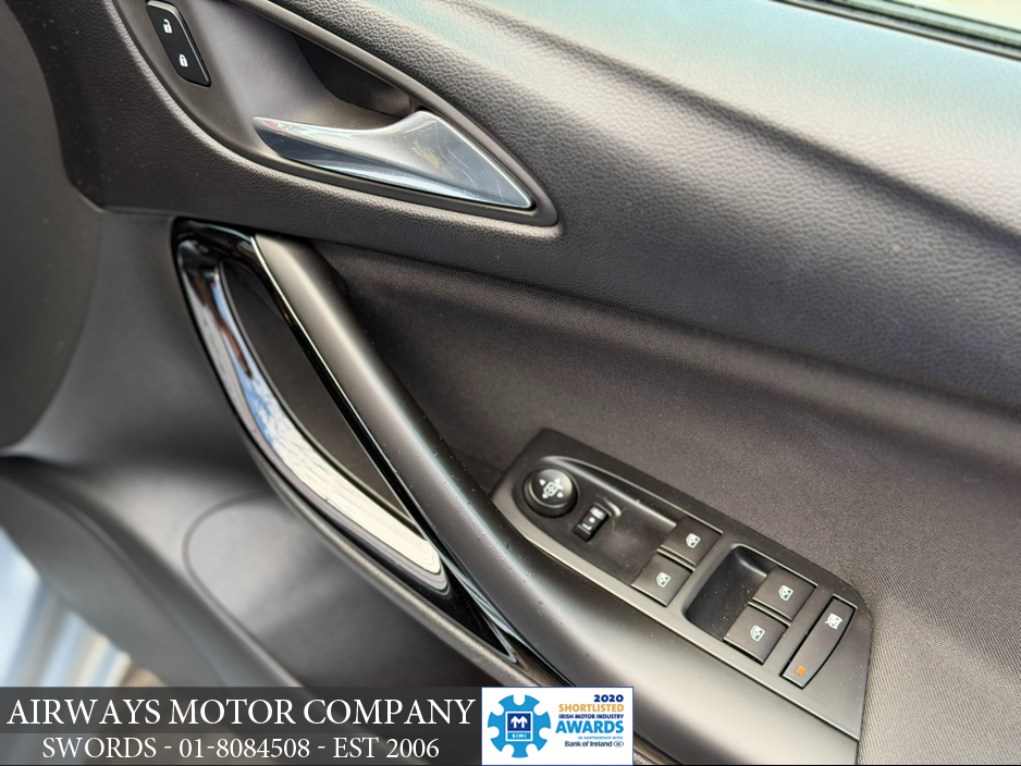 2017 Opel Astra - image 15