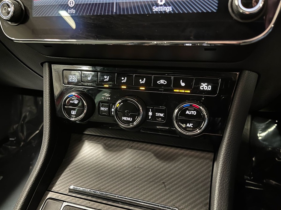 2024 Skoda Superb - image 11