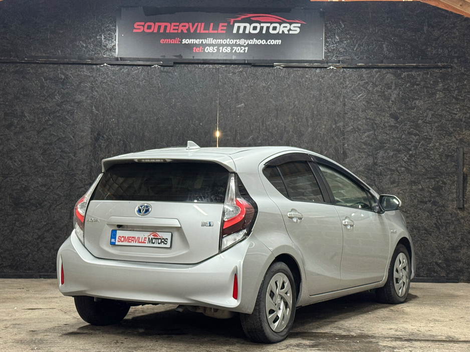 2019 Toyota Aqua - image 6