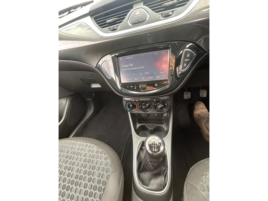 2015 Vauxhall Corsa - image 13