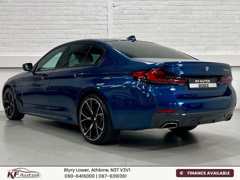 2023 BMW 5 Series - image 6