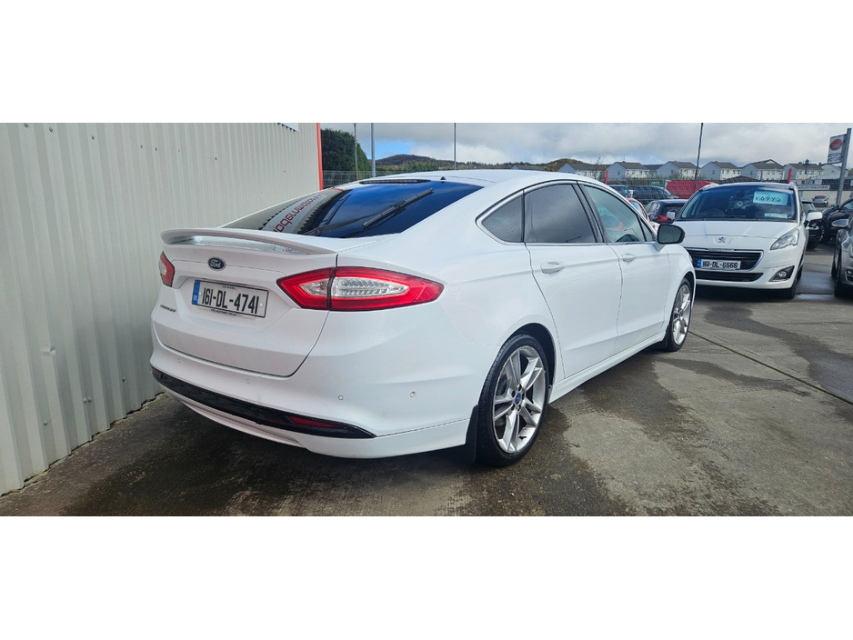 2016 Ford Mondeo - image 14