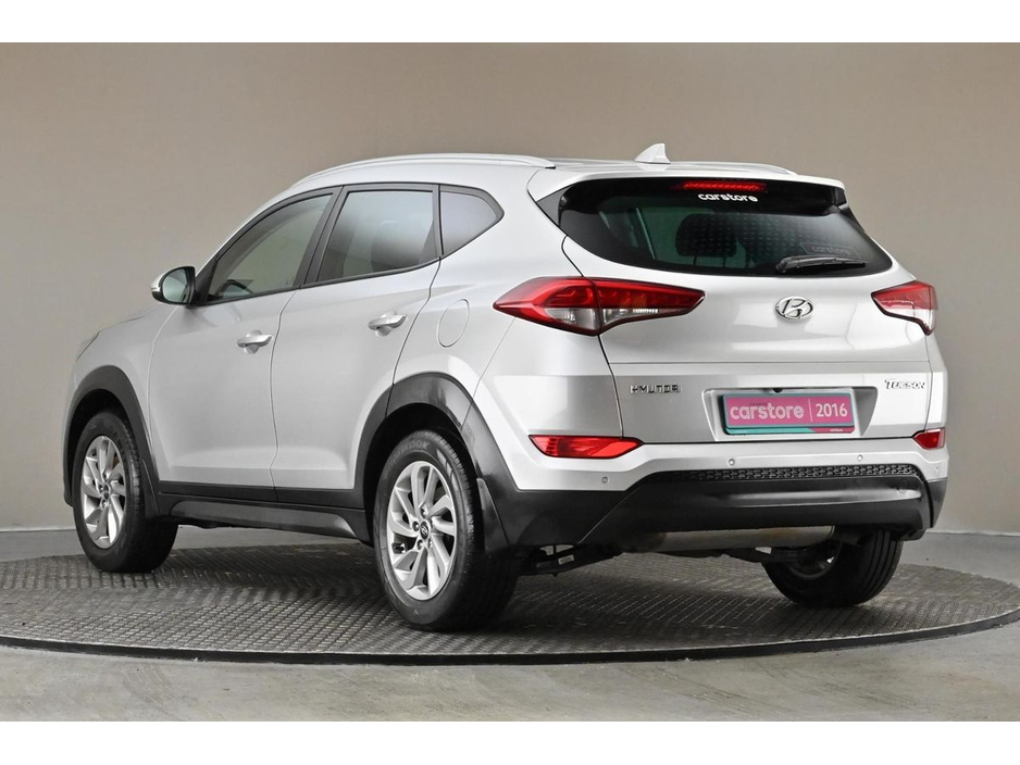 2016 Hyundai Tucson - image 6