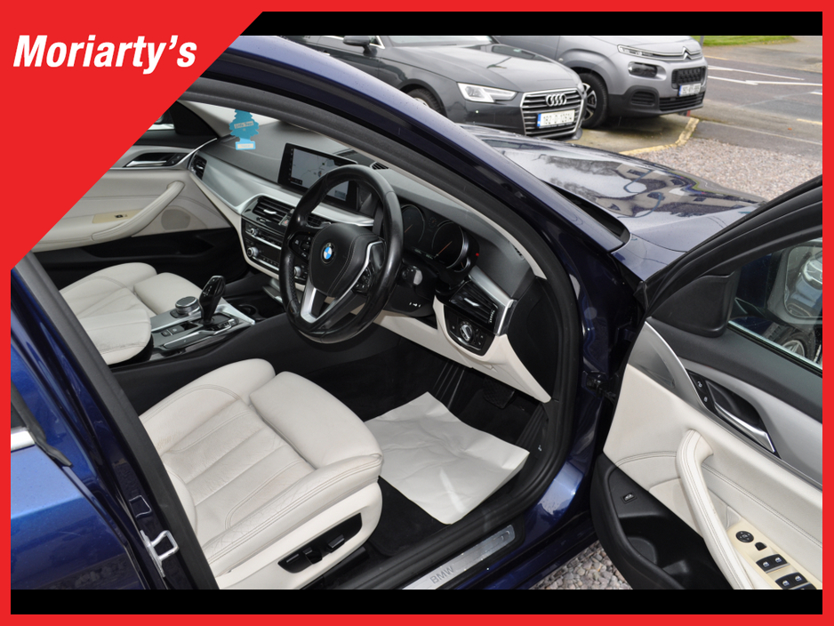 2018 BMW 5 Series - image 9