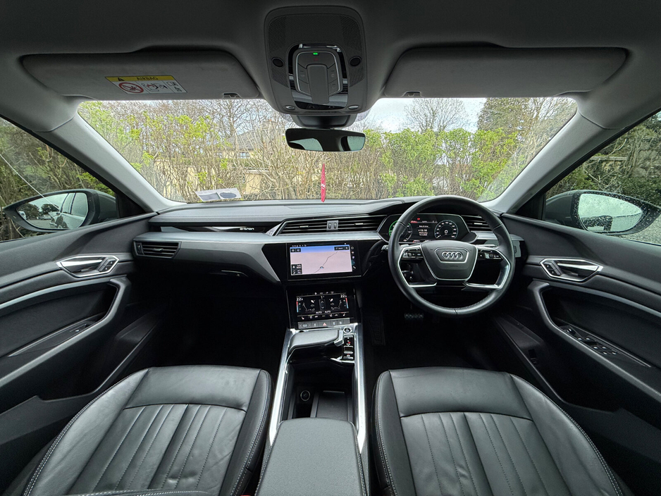 2024 Audi Q8 - image 24