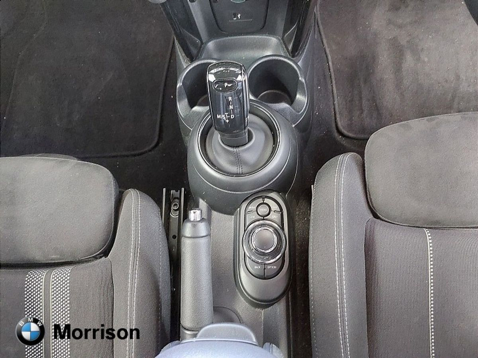 2023 MINI Hatch - image 17