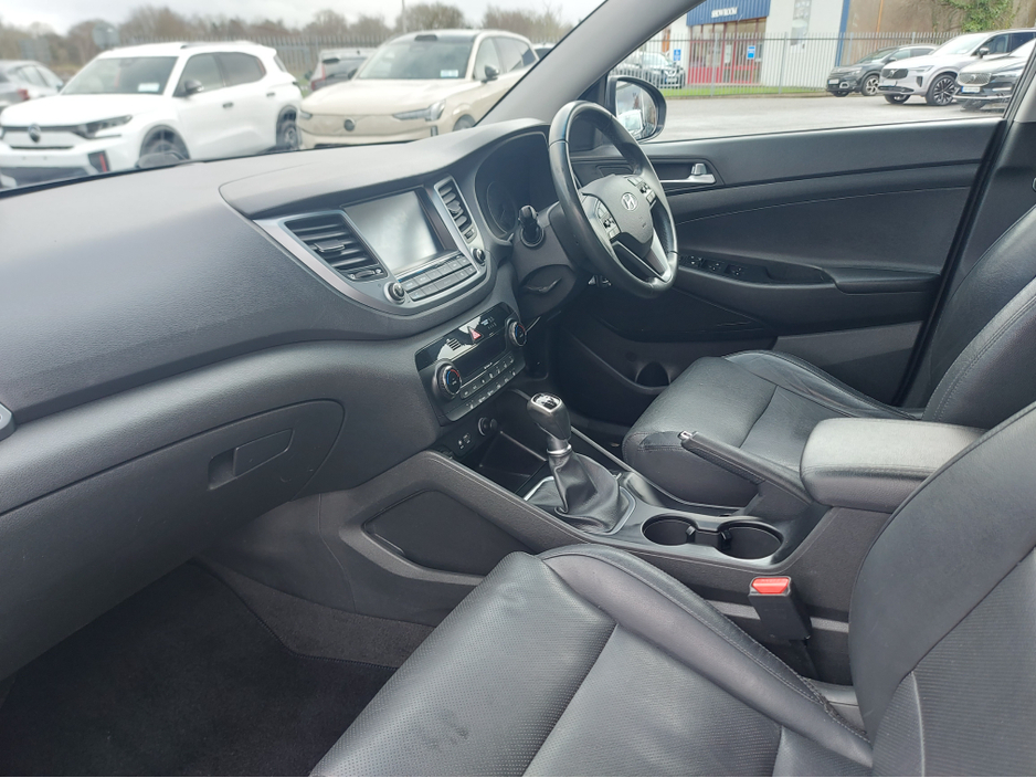 2016 Hyundai Tucson - image 17