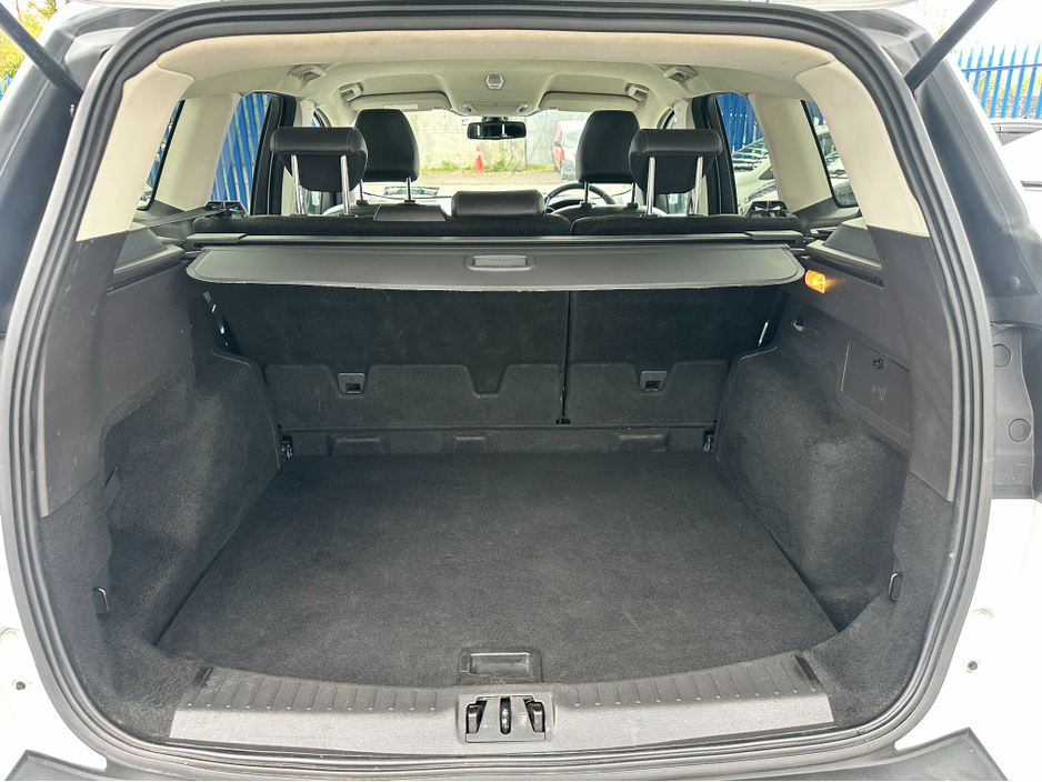 2018 Ford Kuga - image 14