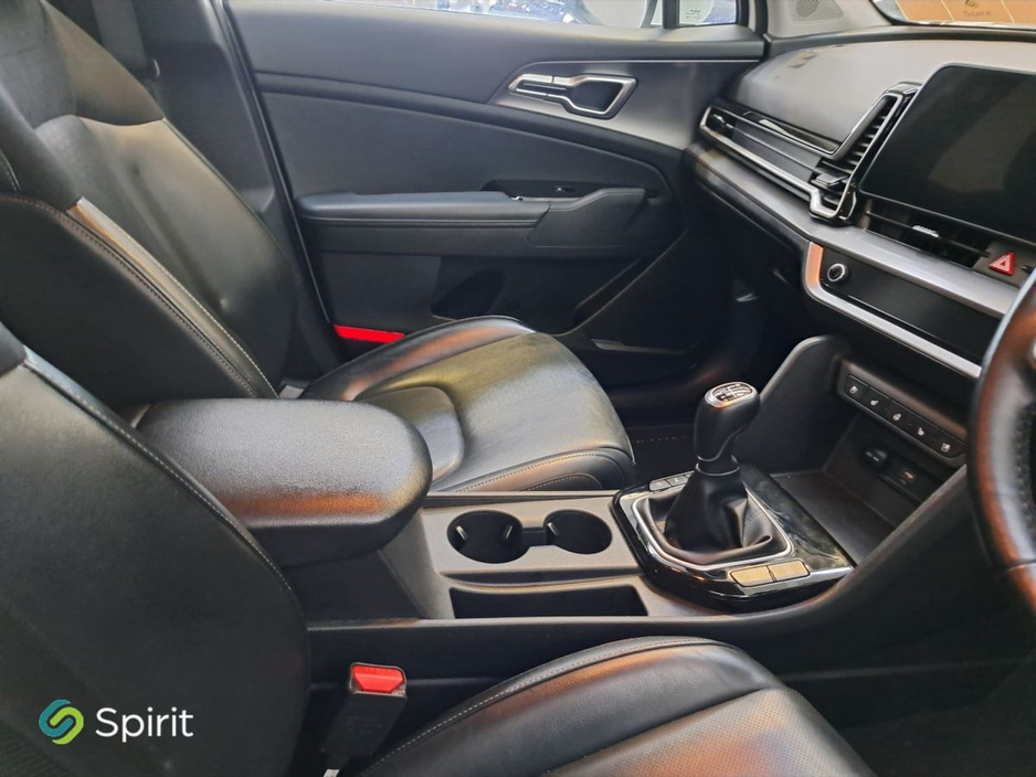 2024 Kia Sportage - image 14