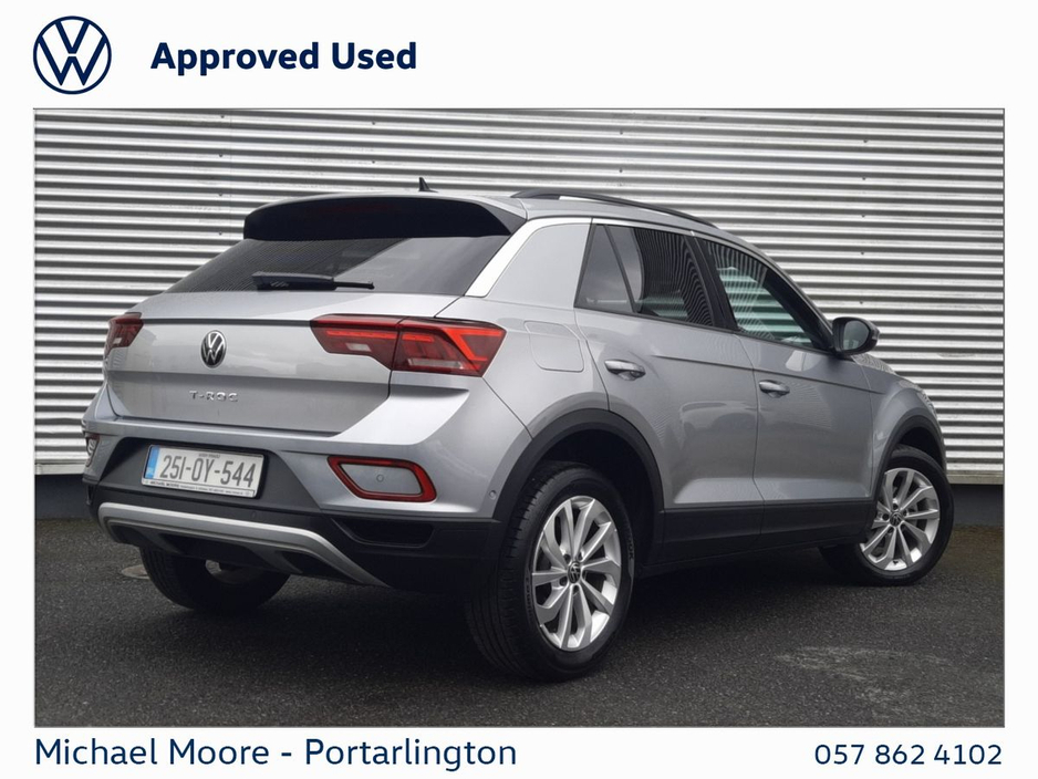 2025 Volkswagen T-Roc - image 15