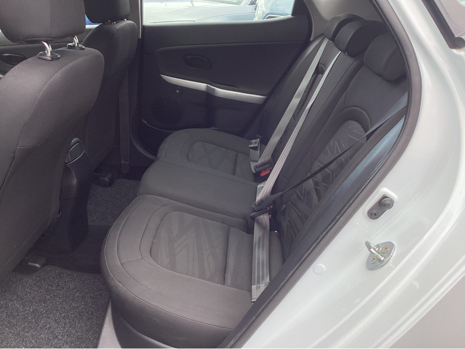 2018 Kia Ceed - image 14