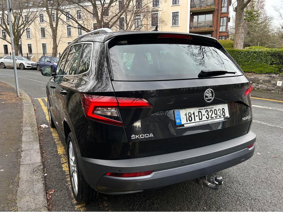 2018 Skoda Karoq - image 5