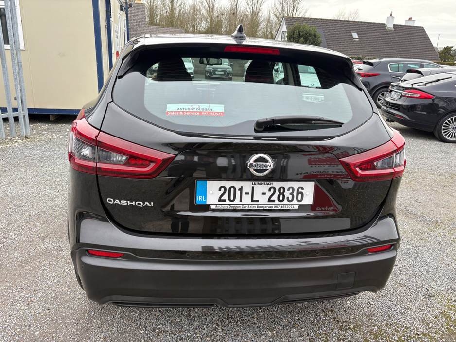 2020 Nissan Qashqai - image 4