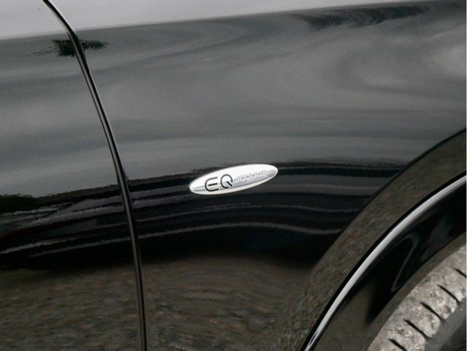 2025 Mercedes-Benz GLE Class - image 8