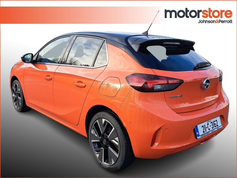 2021 Opel Corsa - image 2