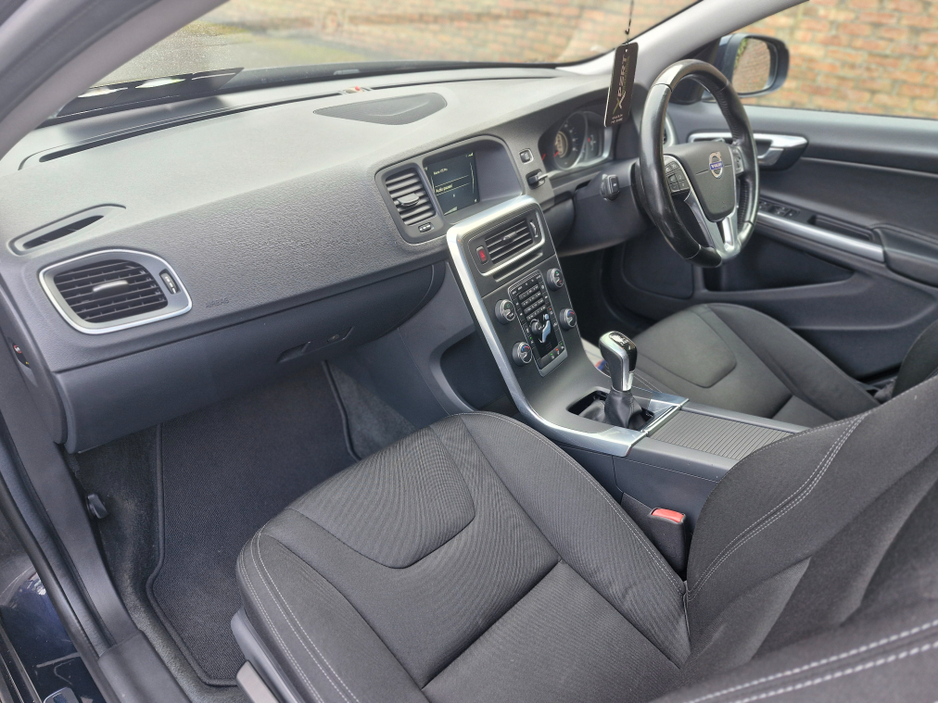 2015 Volvo V60 2.0 D D4 BUSINESS EDITION 190BHP €7,994