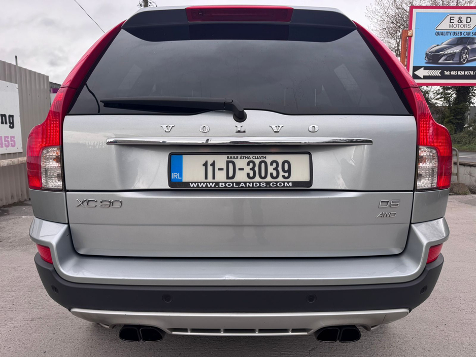 2011 Volvo XC90 - image 14